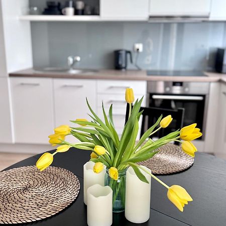 C- Home4U - Apartment With A City View Close To Aquapark, Parking In Secured Area Cracovia Esterno foto