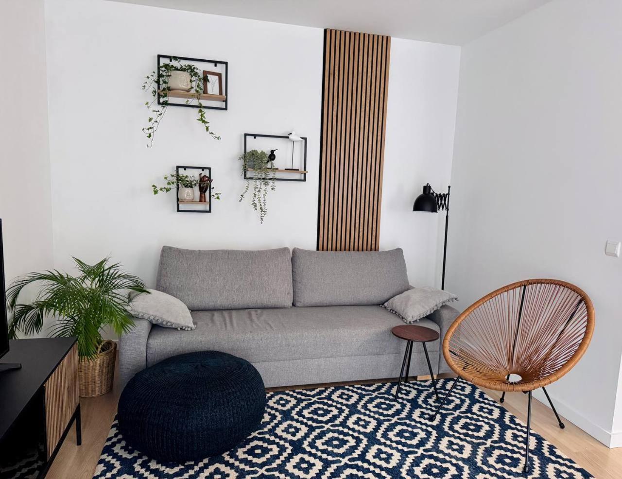 C- Home4U - Apartment With A City View Close To Aquapark, Parking In Secured Area Cracovia Esterno foto