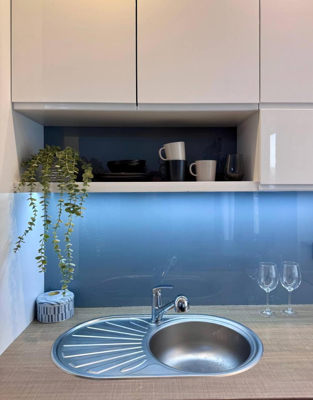 C- Home4U - Apartment With A City View Close To Aquapark, Parking In Secured Area Cracovia Esterno foto